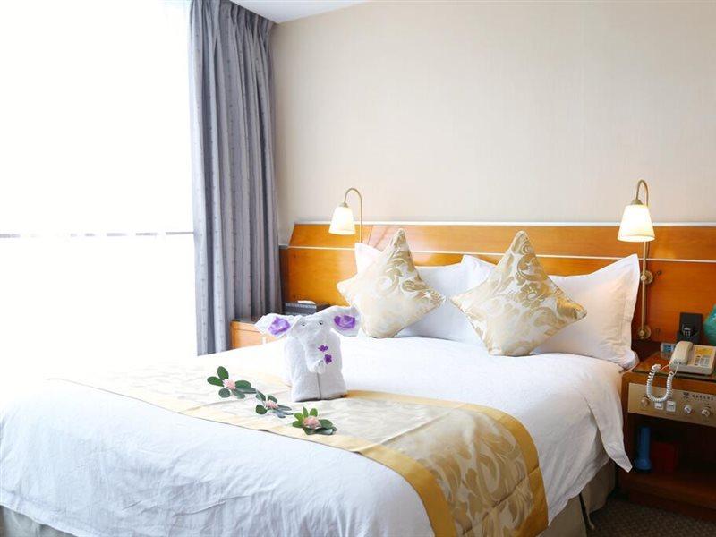 YIHE Hotel Guangzhou Bagian luar foto