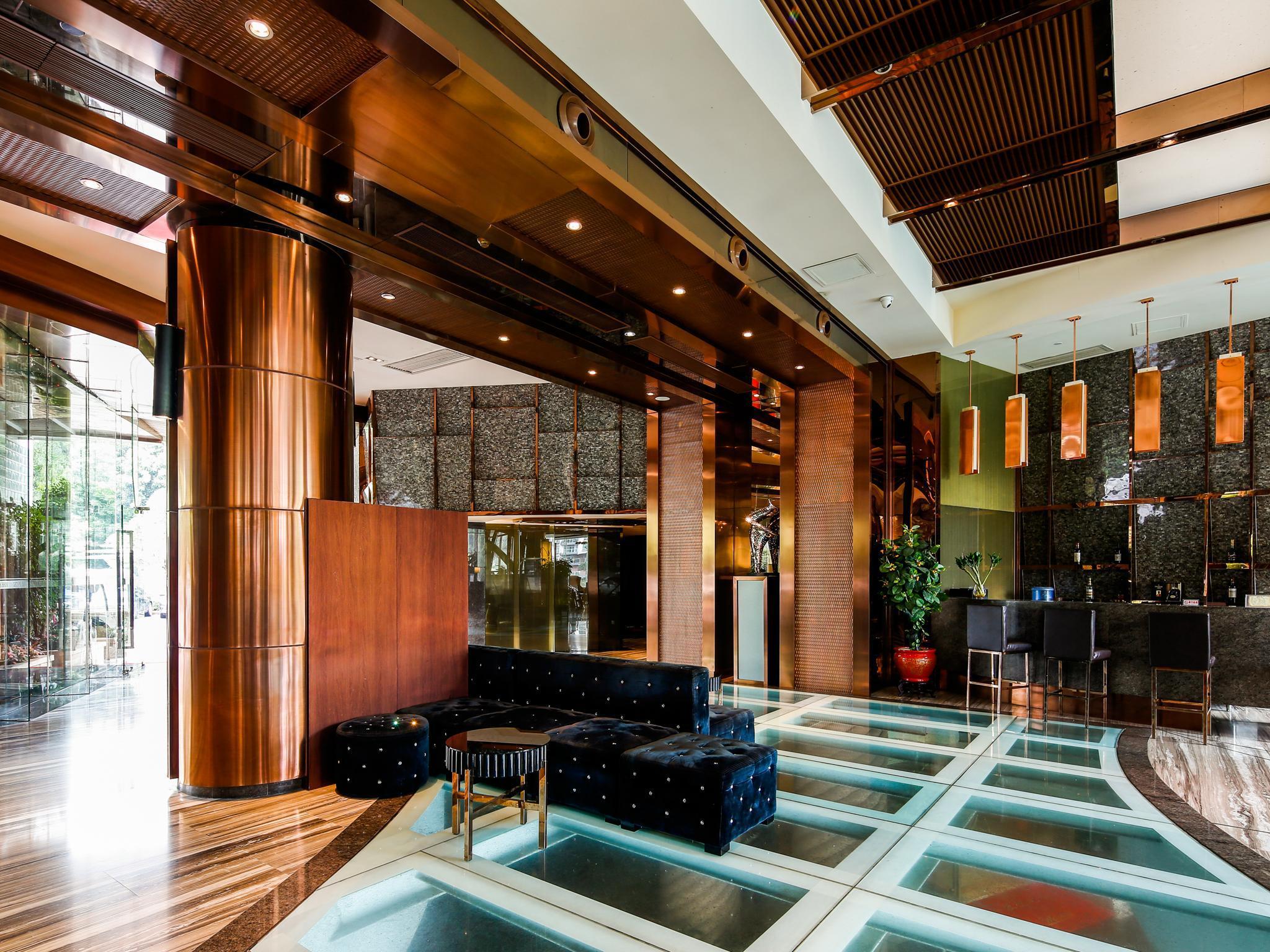 YIHE Hotel Guangzhou Bagian luar foto