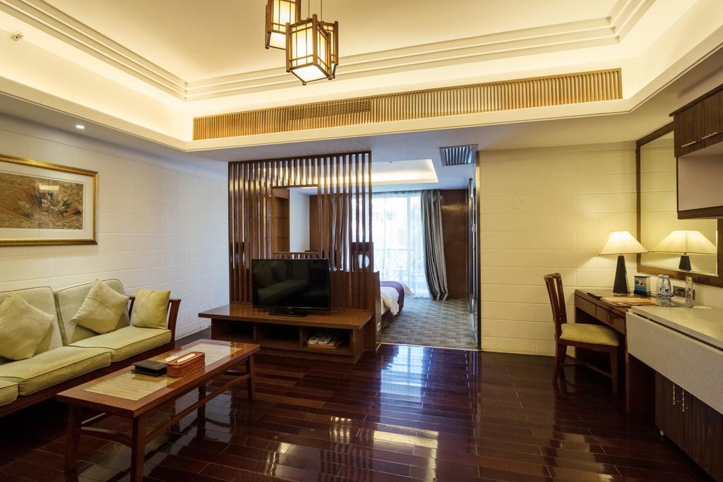 YIHE Hotel Guangzhou Bagian luar foto