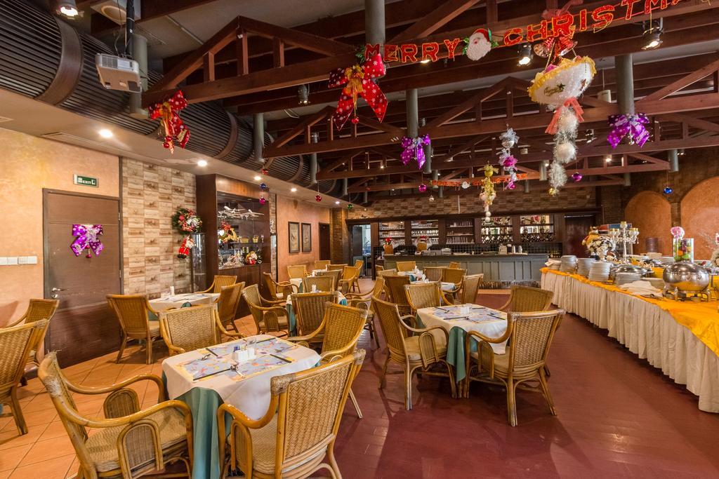 YIHE Hotel Guangzhou Bagian luar foto