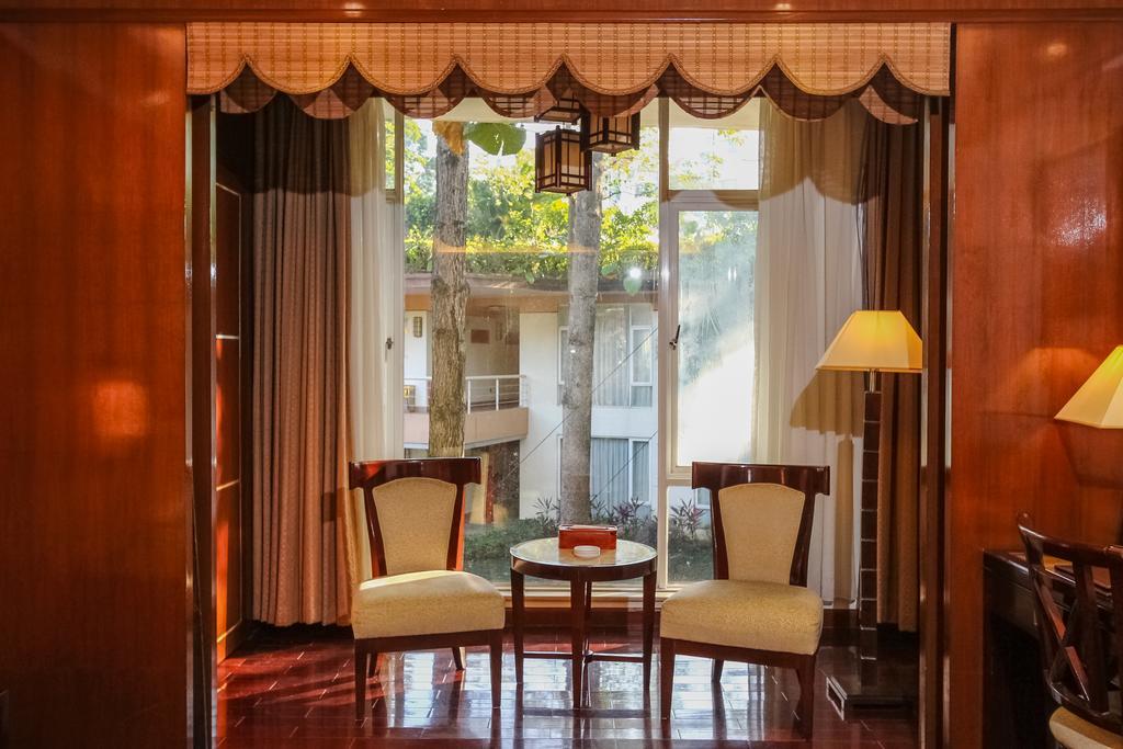 YIHE Hotel Guangzhou Bagian luar foto