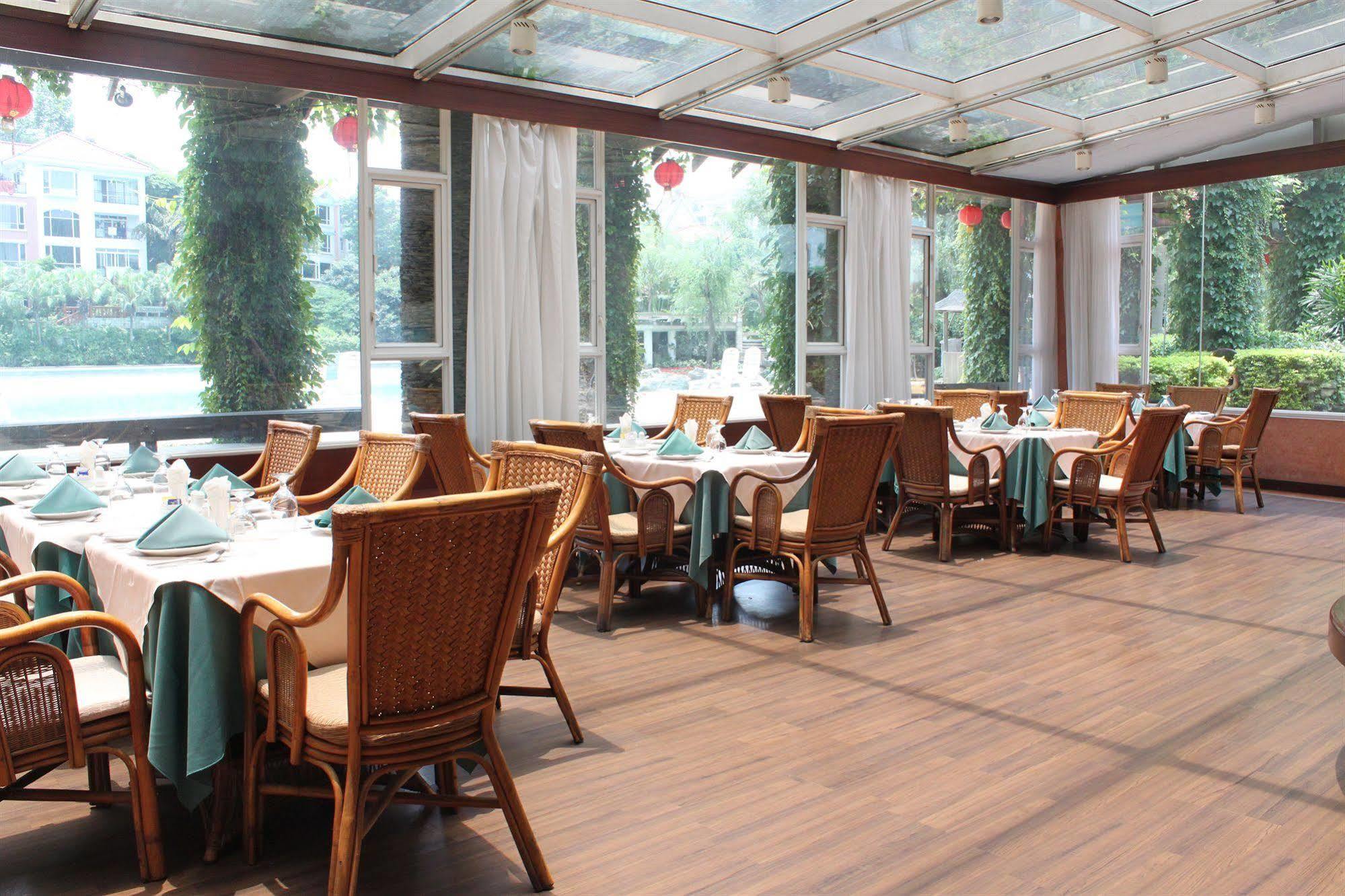 YIHE Hotel Guangzhou Bagian luar foto